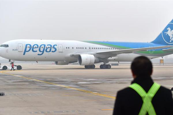 电将军女被❌扒衣服焦“点”关注凯发k8登录vip2025雷(图2)